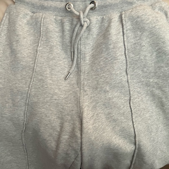 Thick Gray Sweatpants with Center Seam Women’s Size Medium Long - Picture 2 of 11